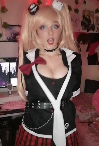 Ryn GamerGirl Egirl (@psycho_gummy) #cosplay  #decote  #peitos saltando  «come here Pog Champ  Insta...»