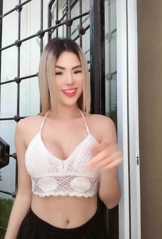 Mafer Payan (@mafpayan1_) #cropped  #decote  #top branco  «Tu 2 @ Te va declarar mañana su...»