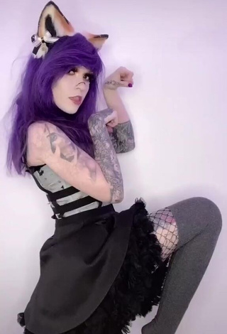 Holofox (@holofox) #decote  #vestido  #corpo tatuado  #cosplay  «This song is beyond amazing, it...»