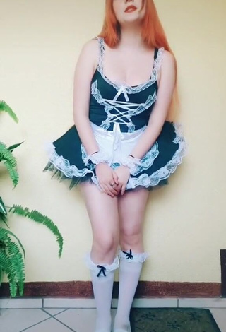 San Chan Claudia (@sanchanclaudia) #decote  #cosplay  #vestido  #meias  «uwu #maid #kawaii #cute»