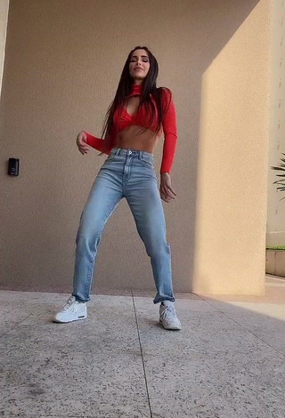 Kesia Muniz de Oliveira (@babi) #cropped  #top vermelho  #calça  #calça jeans  #bunda tremendo  «Educados respondem boa tarde ......»