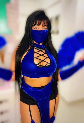 Emanuelly Raquel (@emanuelly_raquel) #cosplay  #cropped  #top azul  #bunda tremendo  «My Ig @emanuellyraquel_oficial...»