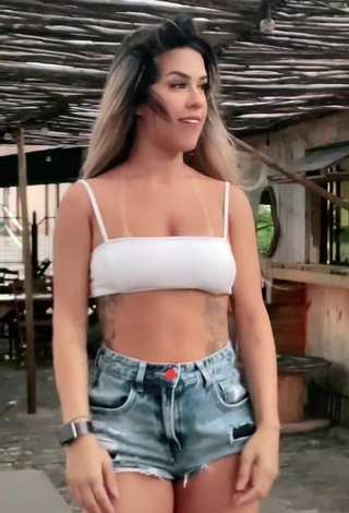 Andressita Chegou (@euandressacassiaa) #cropped  #top branco  #shorts  #shorts jeans  #bunda tremendo  «#fyp»