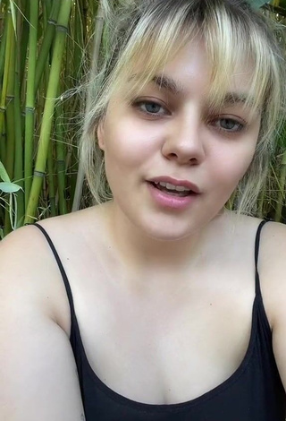 Louane (@watchoutforthetornado) #sexy  «@clement_albertini vous êtes...»